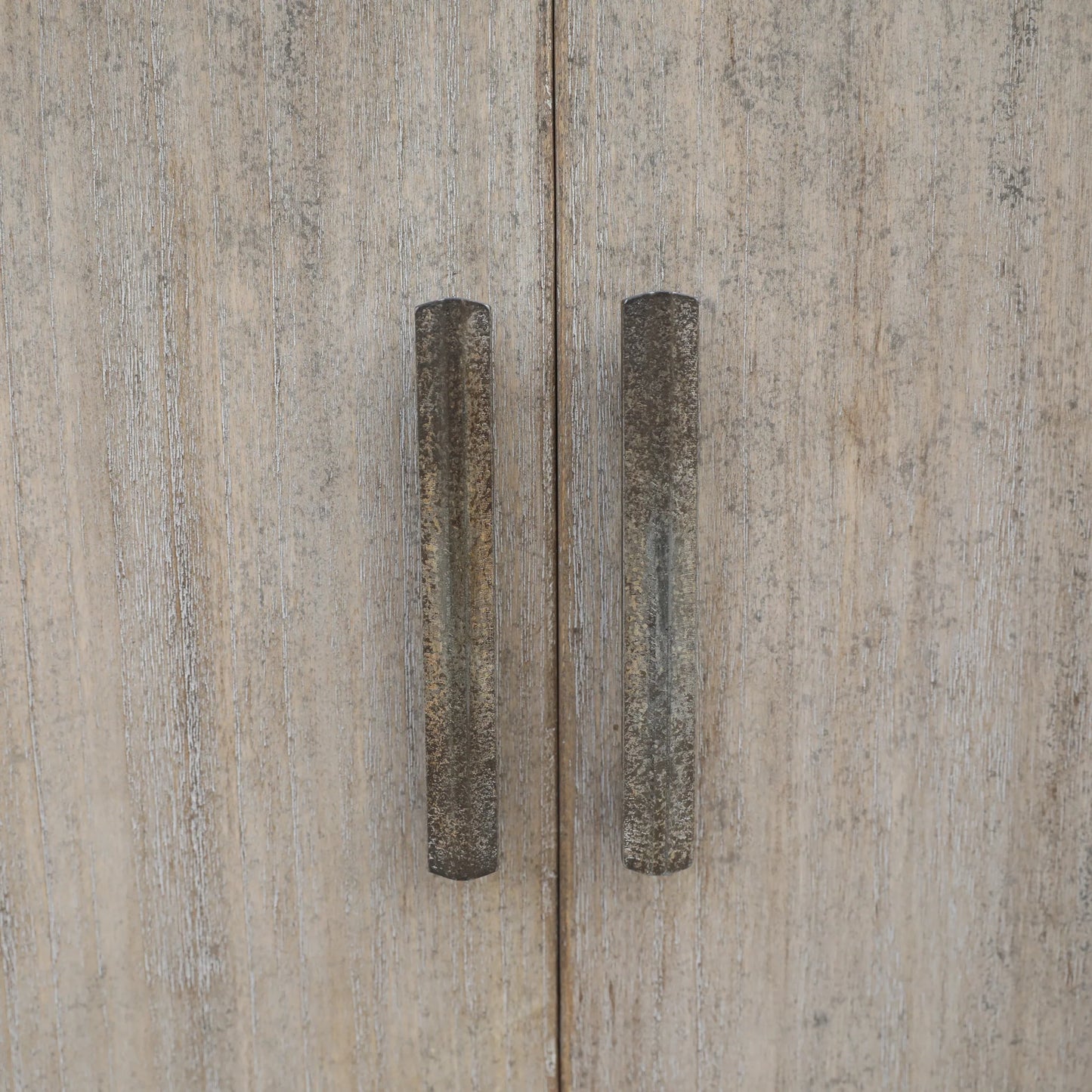 EATON SOLID POPLAR TIMBER SIDEBOARD/BUFFET NATURAL