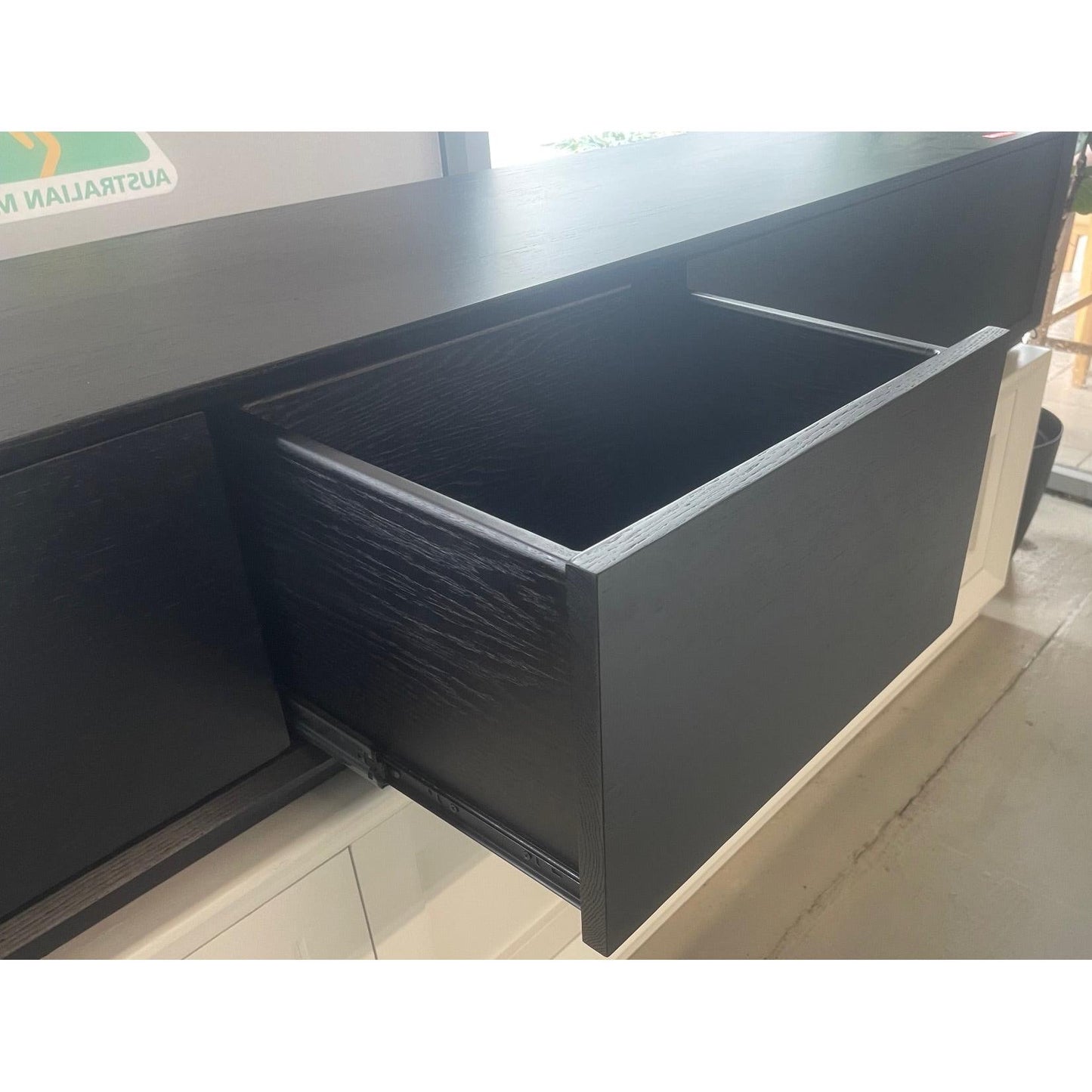 VALERIE 4 DRAWERS PUSH TO OPEN AMERICAN OAK ETU BLACK - FLOOR STOCK CLEARANCE