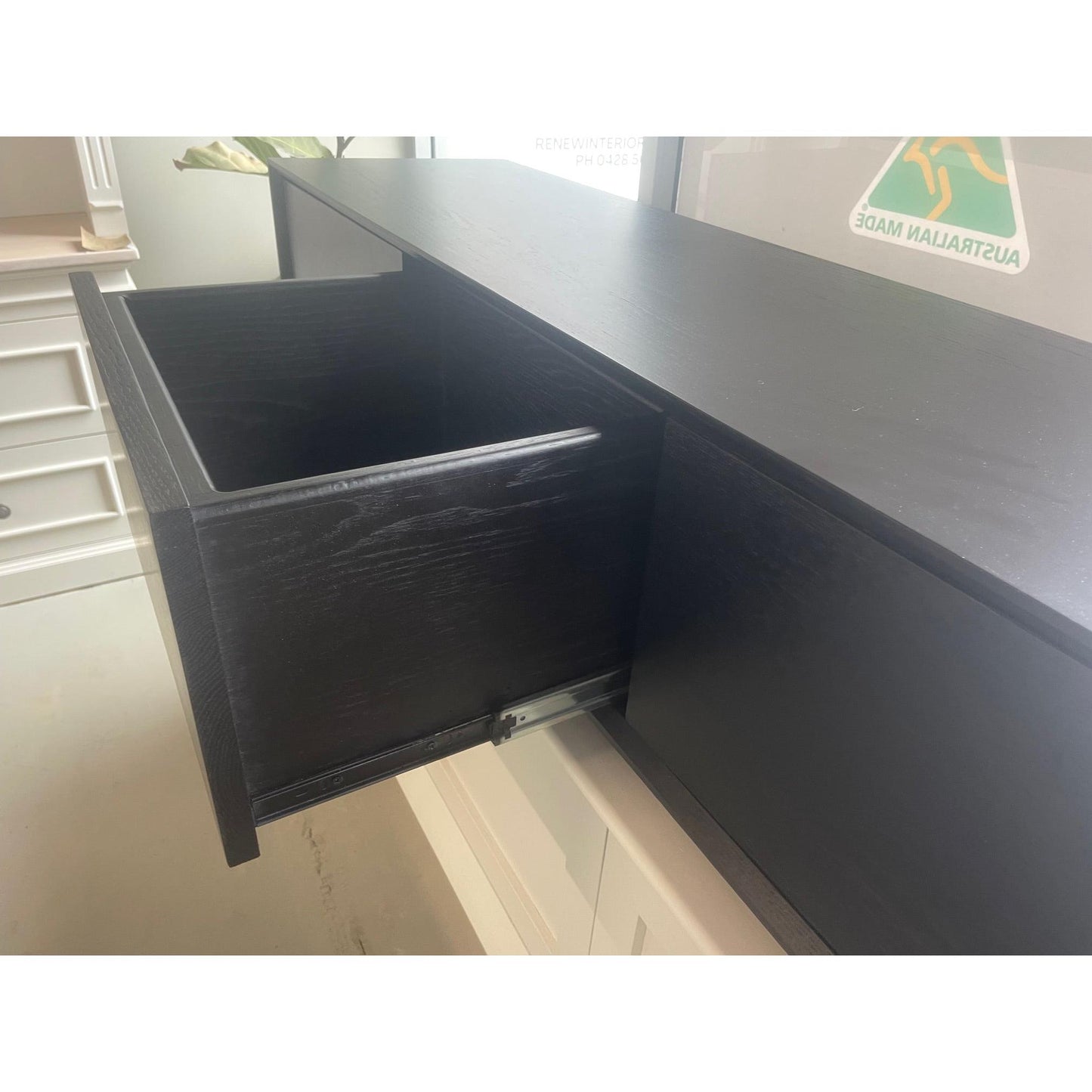 VALERIE 4 DRAWERS PUSH TO OPEN AMERICAN OAK ETU BLACK - FLOOR STOCK CLEARANCE