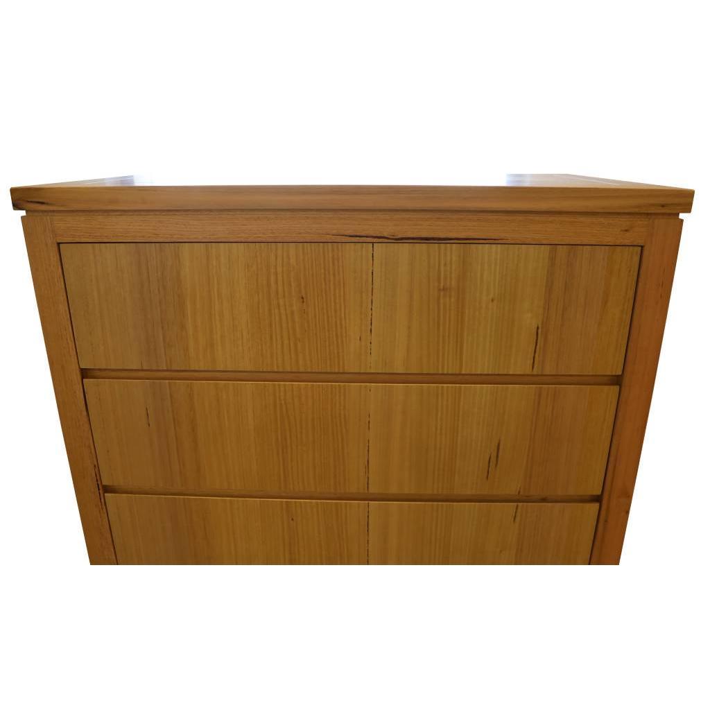 VALANCE TASSIE OAK TALLBOY/CHEST OF DRAWERS IN NATURAL CLEAR LAQUER - FLOOR STOCK CLEARANCE