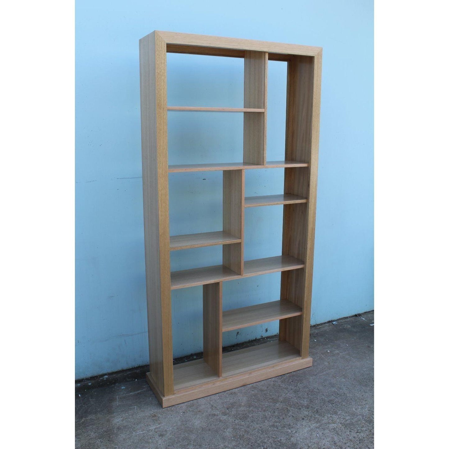 AUSTRALIAN CUSTOM-MADE RILEY TASSIE OAK HARDWOOD BOOKCASE/BOOKSHELF/ROOM DIVIDER/DISPALY UNIT - LOCALLY MADE