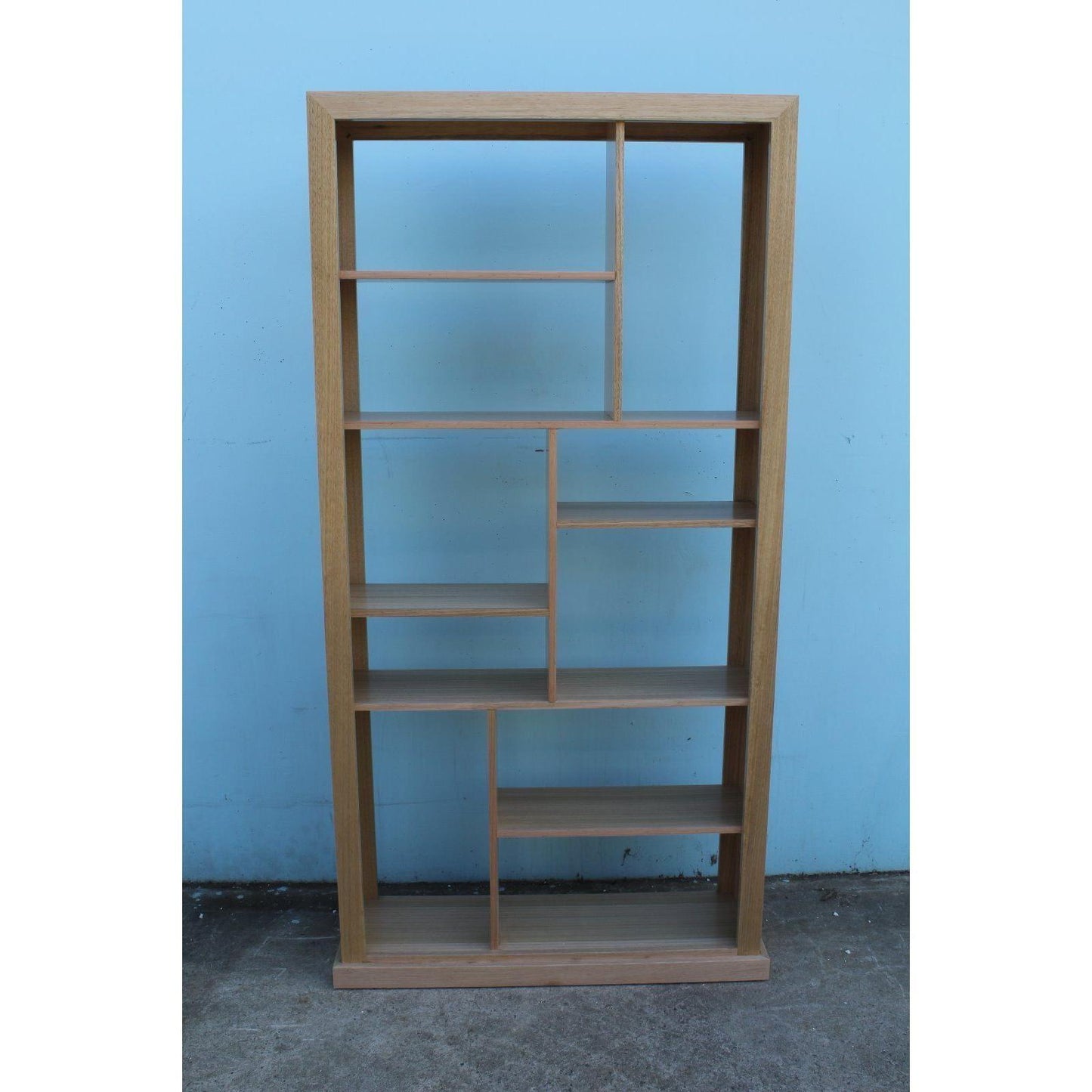 AUSTRALIAN CUSTOM-MADE RILEY TASSIE OAK HARDWOOD BOOKCASE/BOOKSHELF/ROOM DIVIDER/DISPALY UNIT - LOCALLY MADE