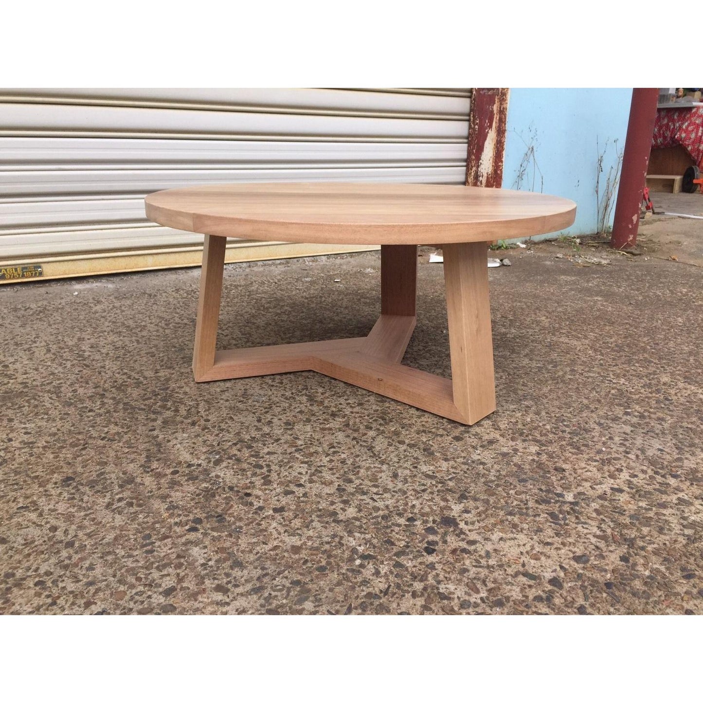 TANSY ROUND COFFEE TABLE 1000MM DIA. - SOLID TASSIE OAK