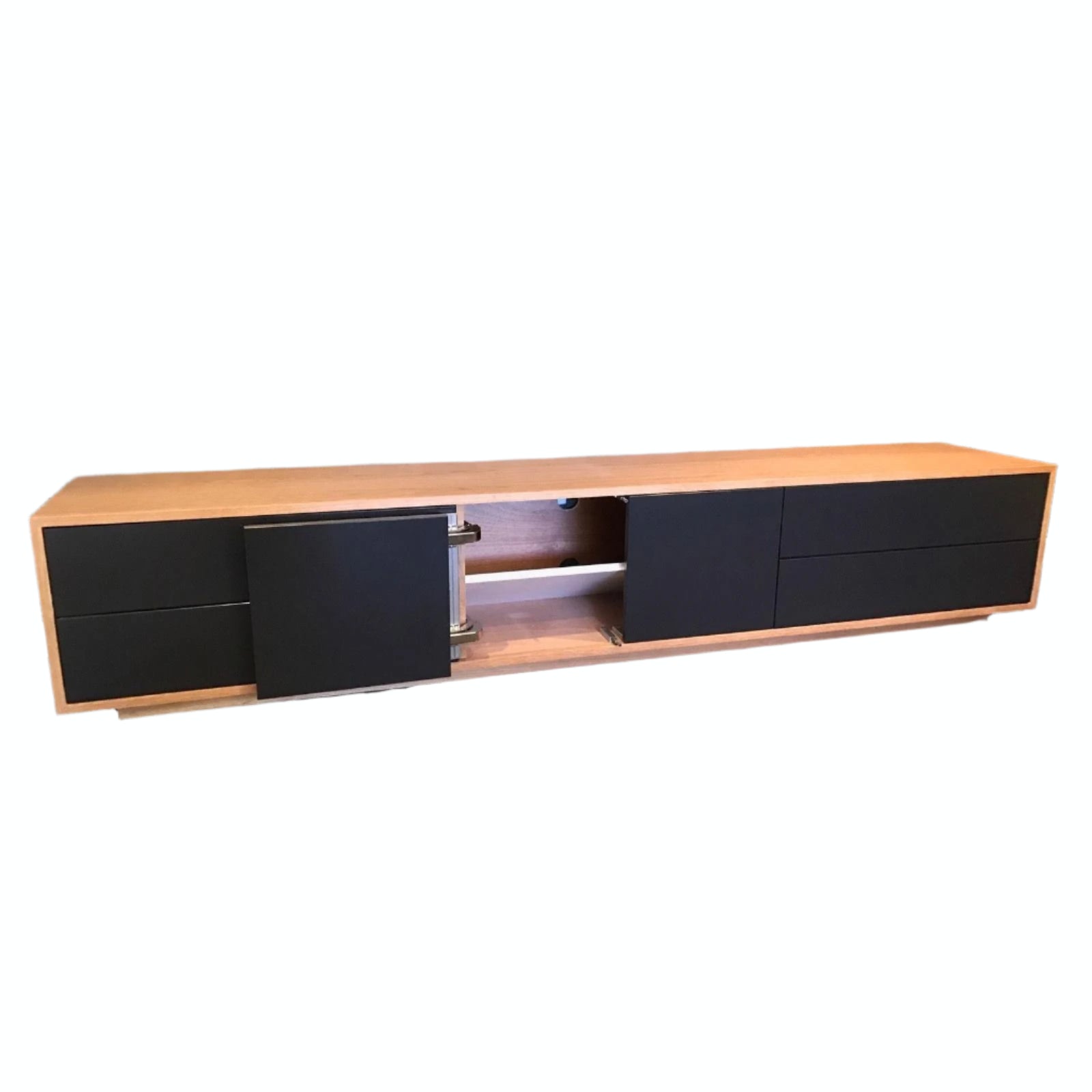 BERLIN SOLID AMERICAN OAK 4 DRAWER / 2 DOOR TV ENTERTAINMENT UNIT - MyChocolateWood