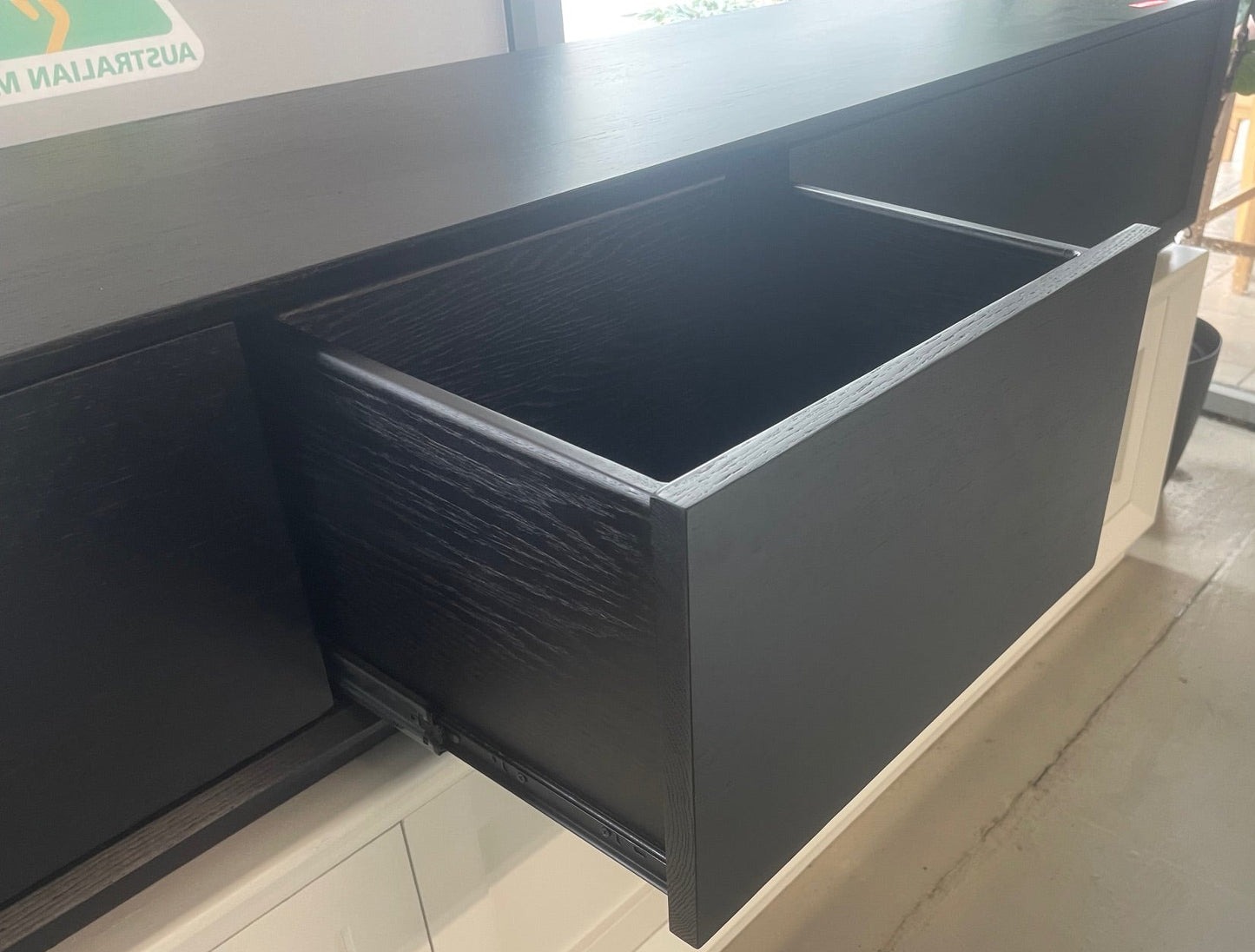 VALERIE 4 DRAWERS PUSH TO OPEN AMERICAN OAK ETU BLACK - FLOOR STOCK CLEARANCE
