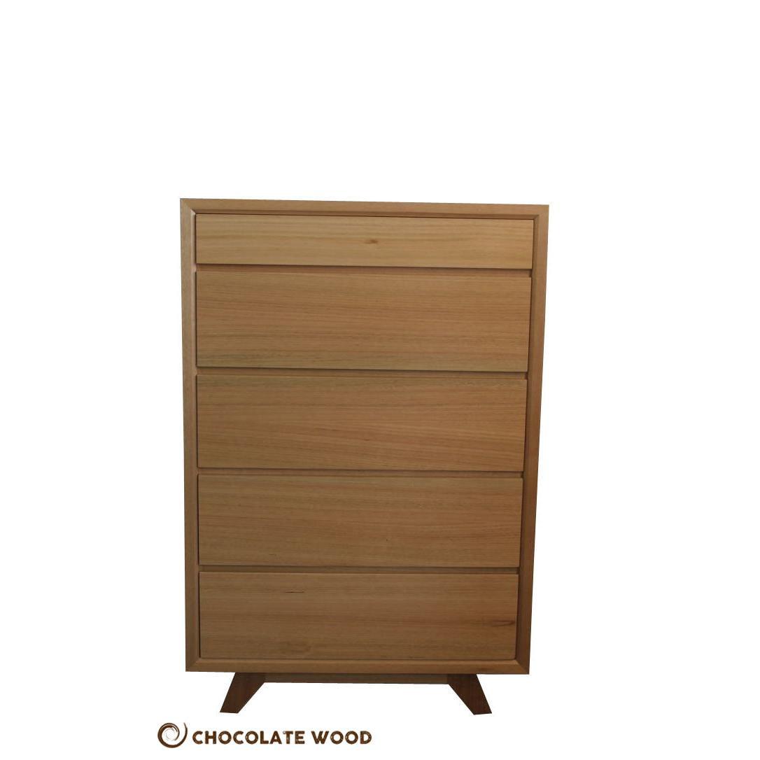 MIRANDA  5 PIECE QUEEN BEDROOM SUITE IN TASSIE OAK CLEAR LACQUER