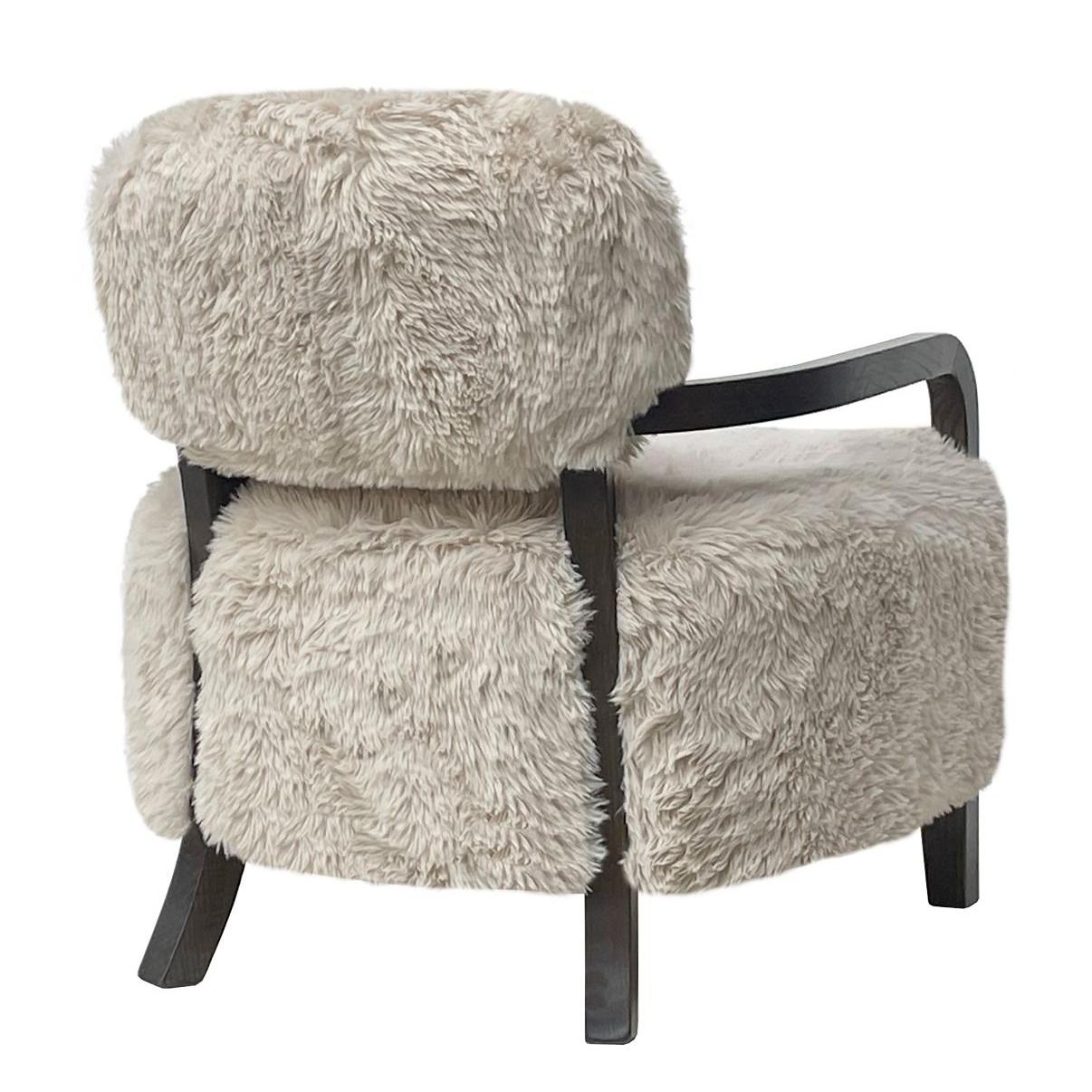 FENRIS FAUX SHEEPSKIN/HARDWOOD ARMCHAIR/LOUNGE CHAIR IN BEIGE