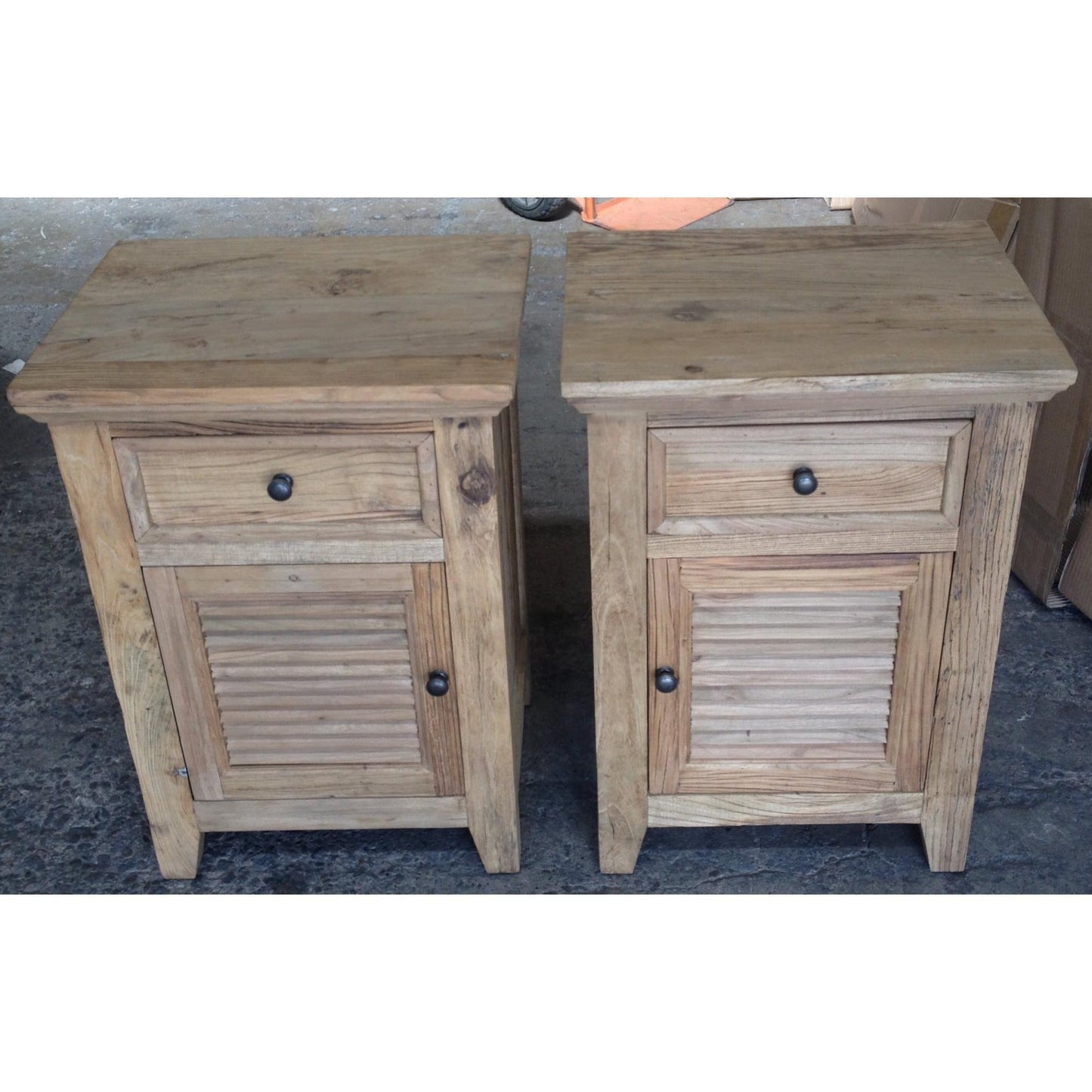 2 X VILLA RUSTIC LOUVRE STYLE BEDSIDE TABLES 1 DRAWER & 1 DOOR IN RECYCLED ELM - MyChocolateWood