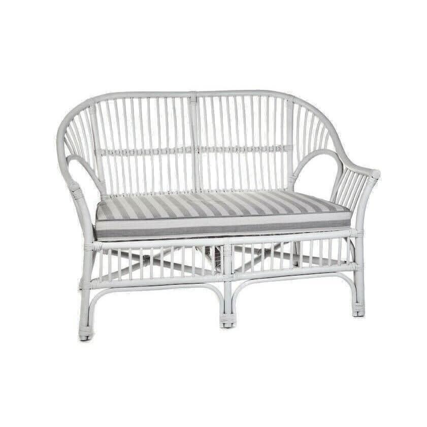 EURO SOLID WHITE RATTAN LOUNGE CHAIR/ ACCENT CHAIR/ ARMCHAIR W/ STRIPED CUSHION - MyChocolateWood