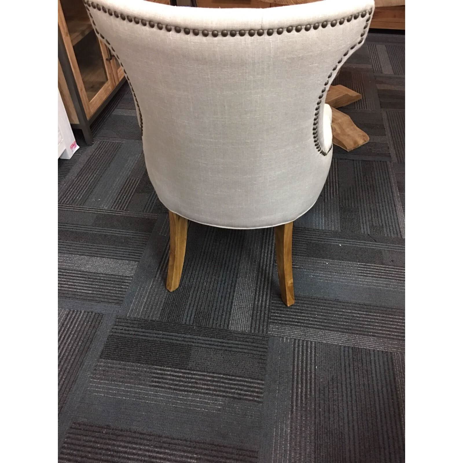 RHIANNON ROUND DINING TABLE IN RECYCLED ELM 120CM DIAMETER + 4 RIO DINING CHAIRS IN FLAXEEN - MyChocolateWood